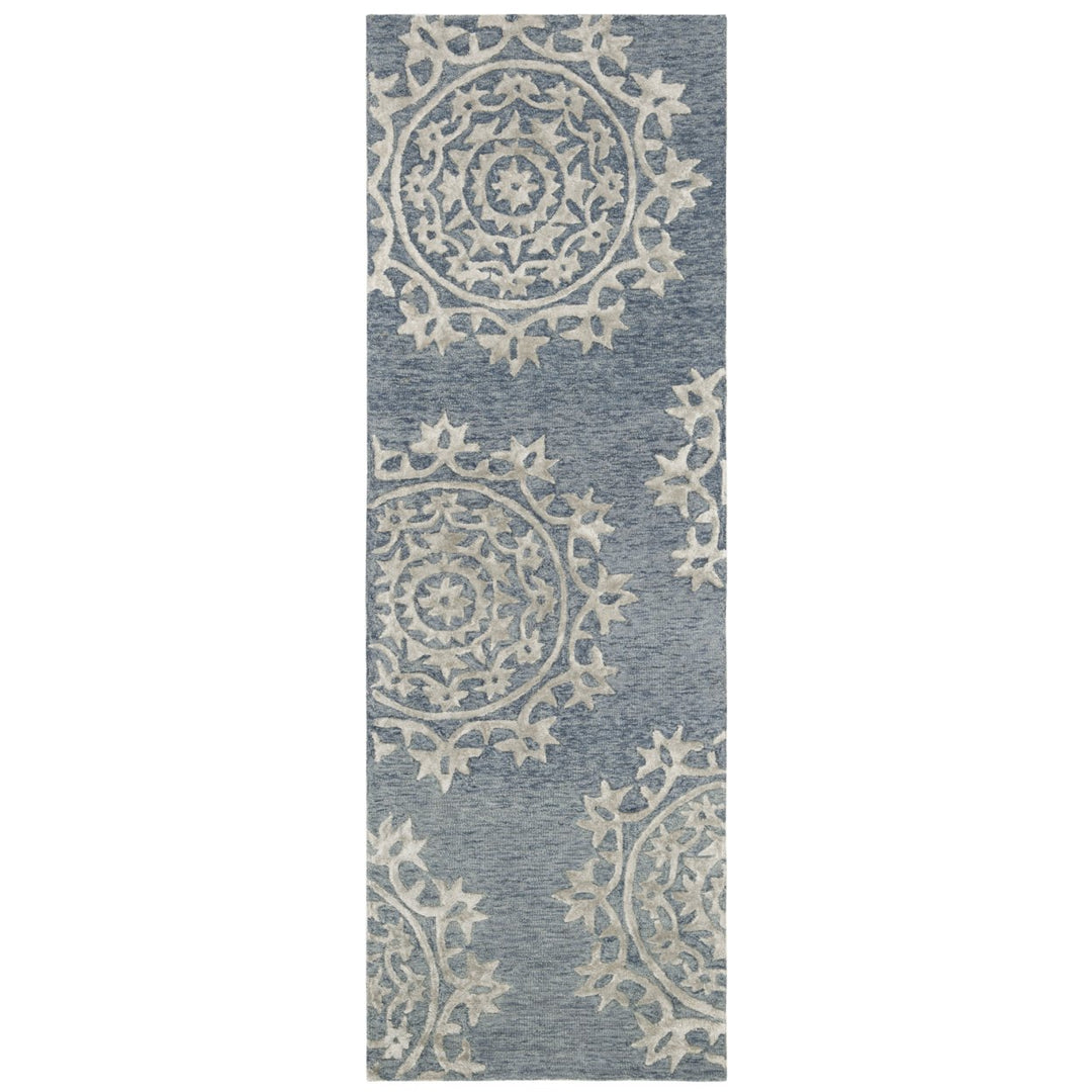 SAFAVIEH Bella Collection BEL914A Handmade Blue Rug Image 5