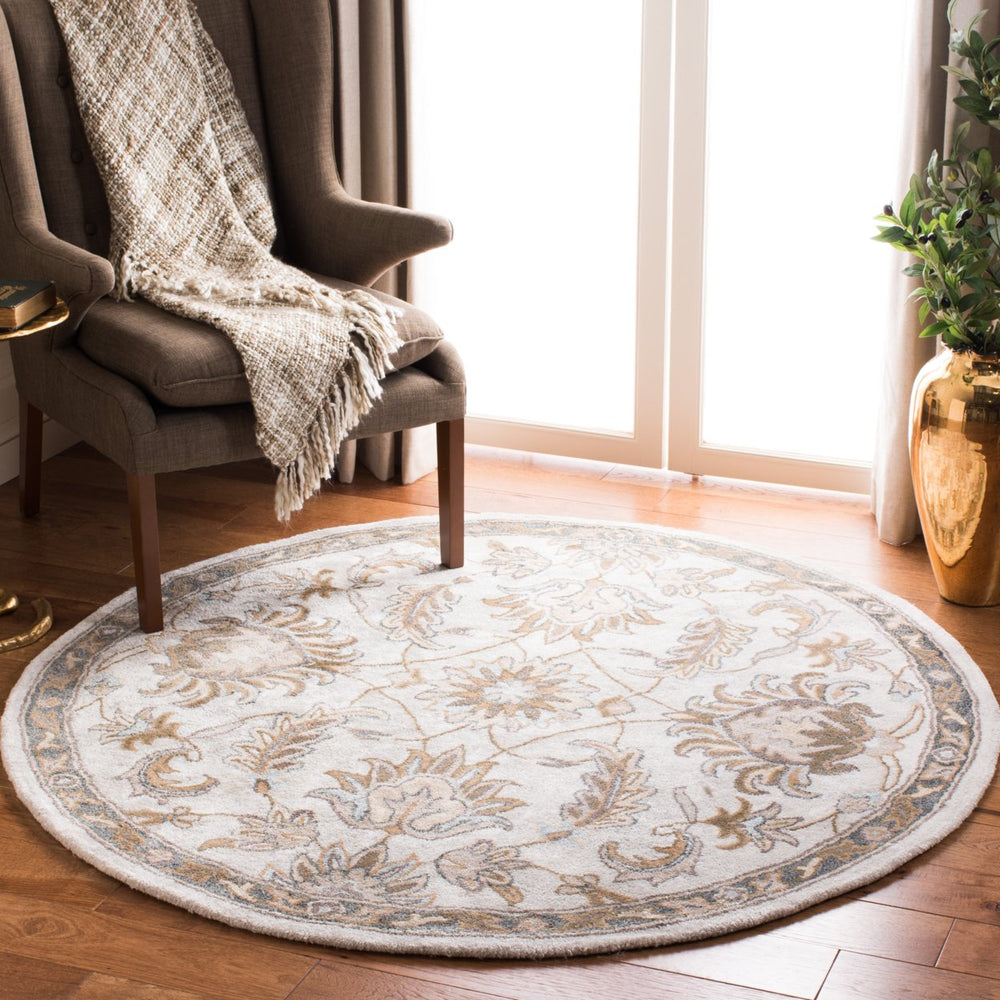 SAFAVIEH Bella BEL924A Handmade Ivory / Light Grey Rug Image 2