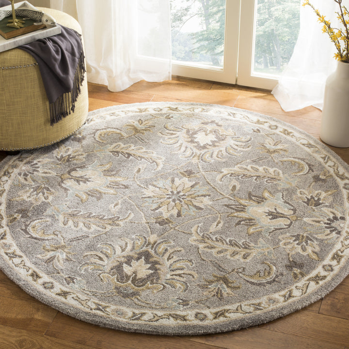 SAFAVIEH Bella BEL924B Handmade Grey / Multi Rug Image 2