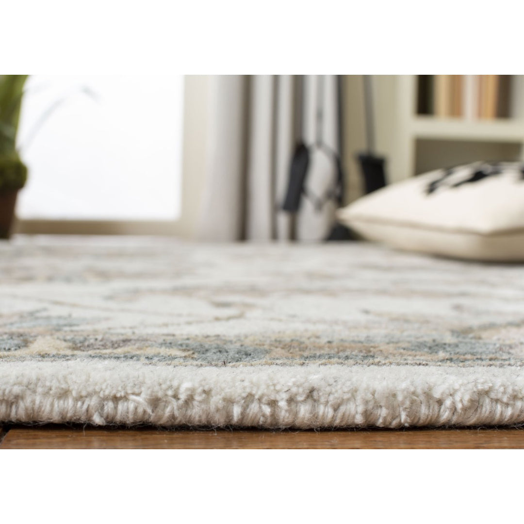 SAFAVIEH Bella BEL924A Handmade Ivory / Light Grey Rug Image 8