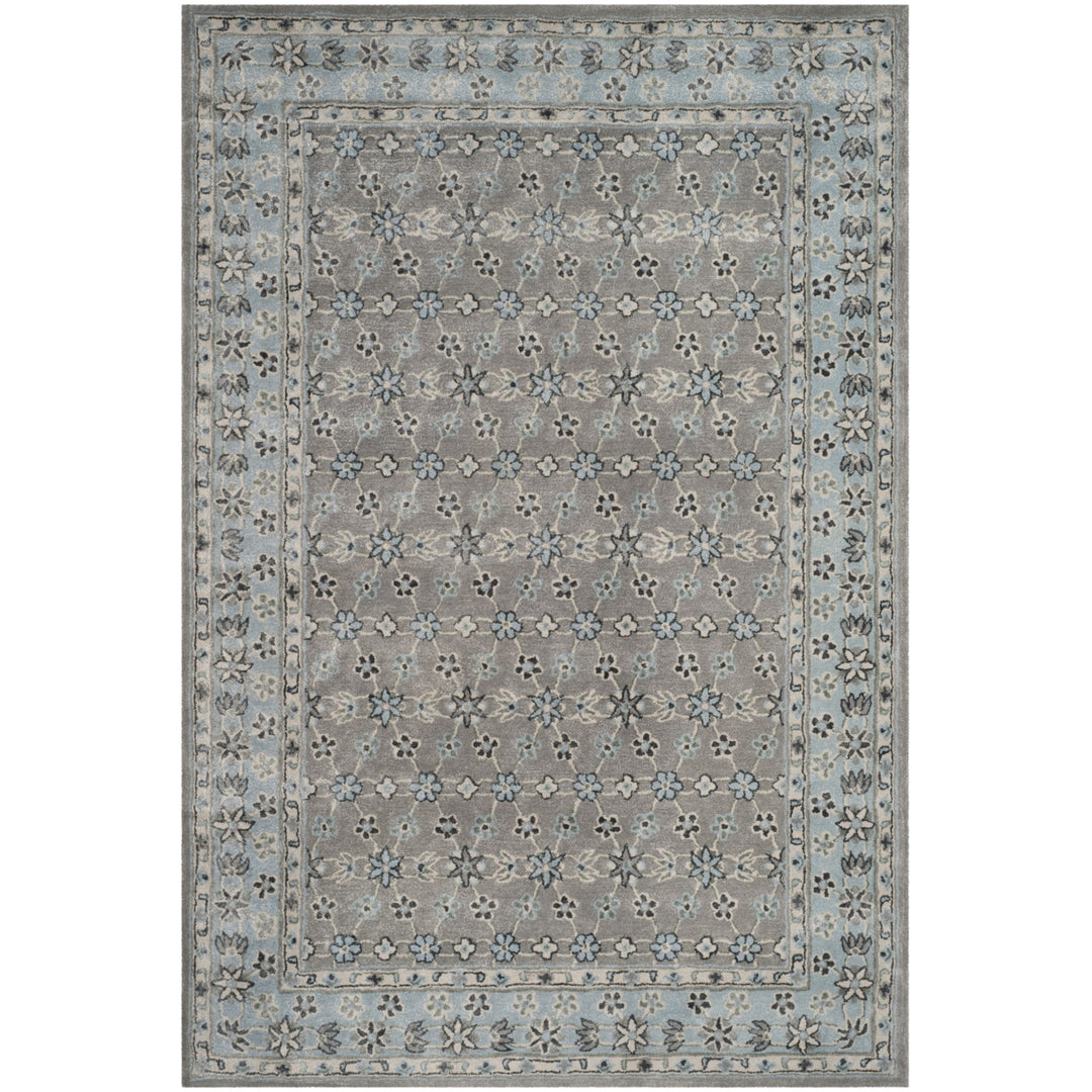 SAFAVIEH Bella BEL932A Handmade Silver / Light Blue Rug Image 11