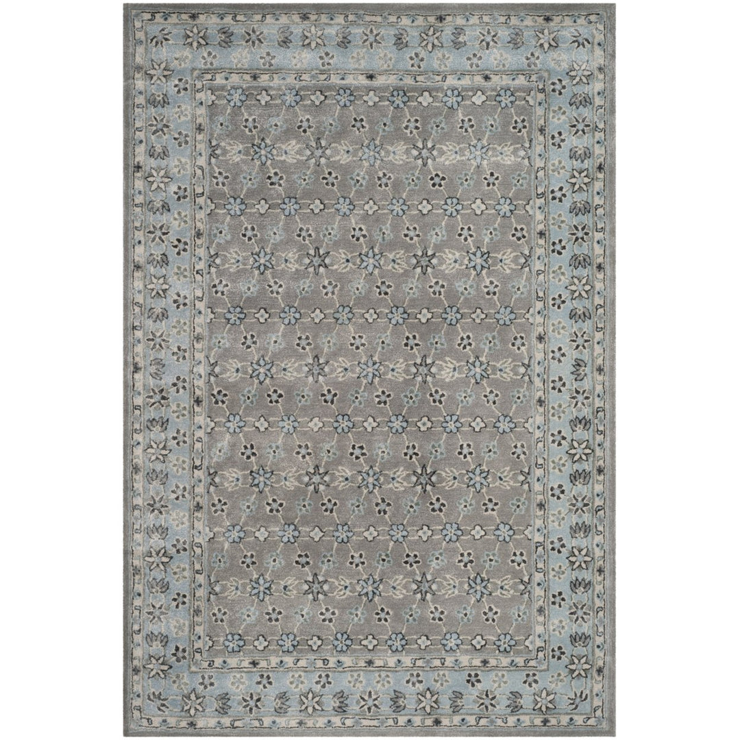 SAFAVIEH Bella BEL932A Handmade Silver / Light Blue Rug Image 1