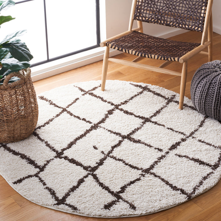 SAFAVIEH Berber Shag Collection BER162A Creme / Brown Rug Image 2