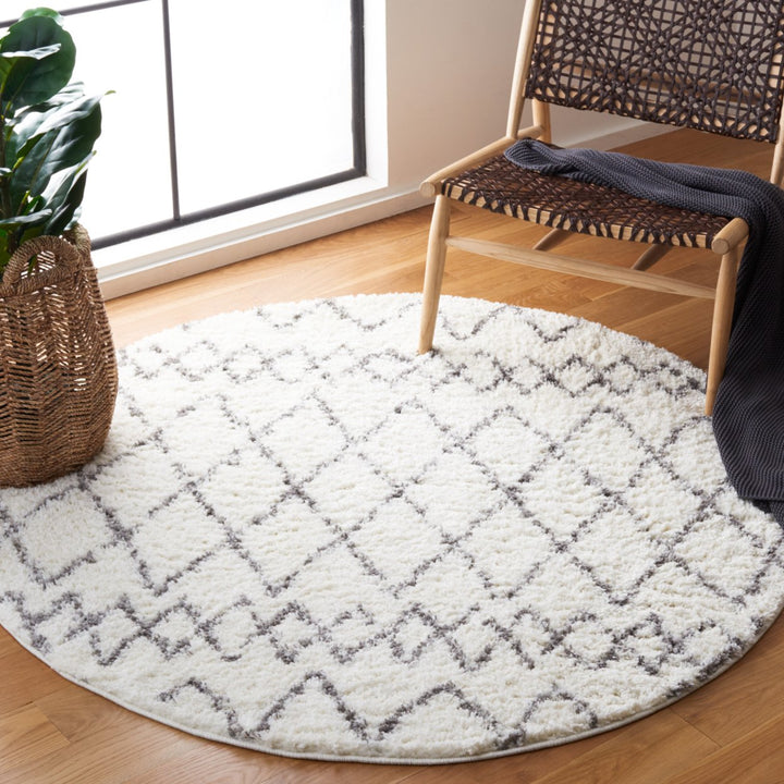 SAFAVIEH Berber Shag BER165C Cream / Light Grey Rug Image 10