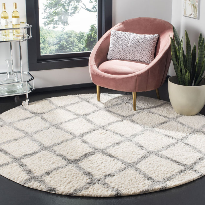 SAFAVIEH Berber Shag Collection BER215B Ivory / Grey Rug Image 2