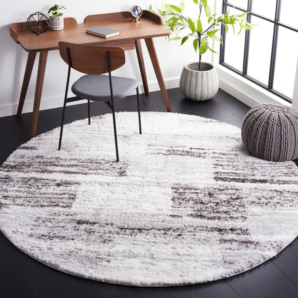 SAFAVIEH Berber Shag BER541F Grey / Light Grey Rug Image 2