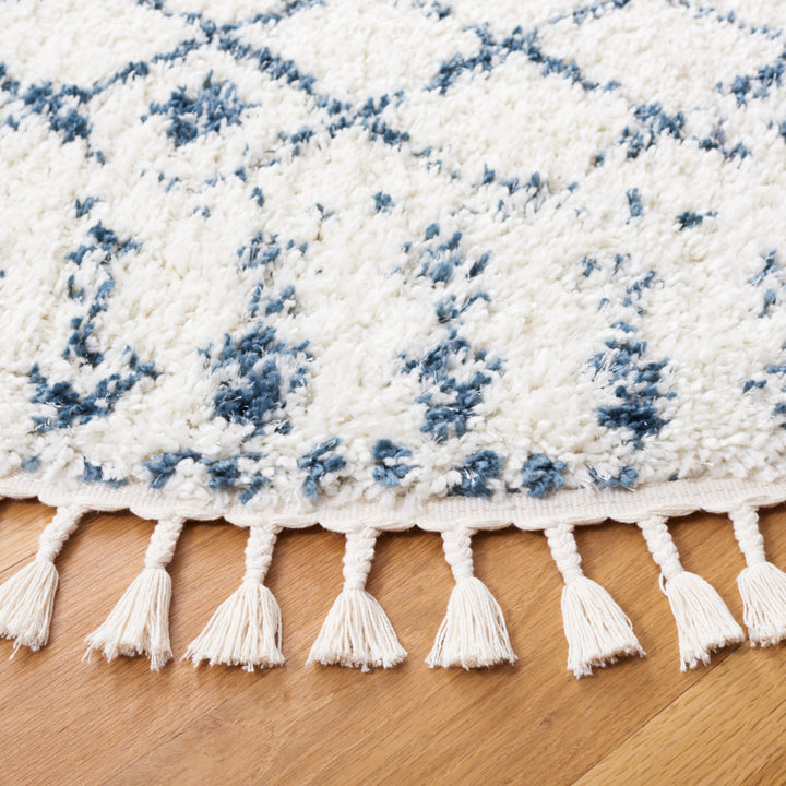 SAFAVIEH Berber Fringe Shag BFG519A Cream / Blue Rug Image 7