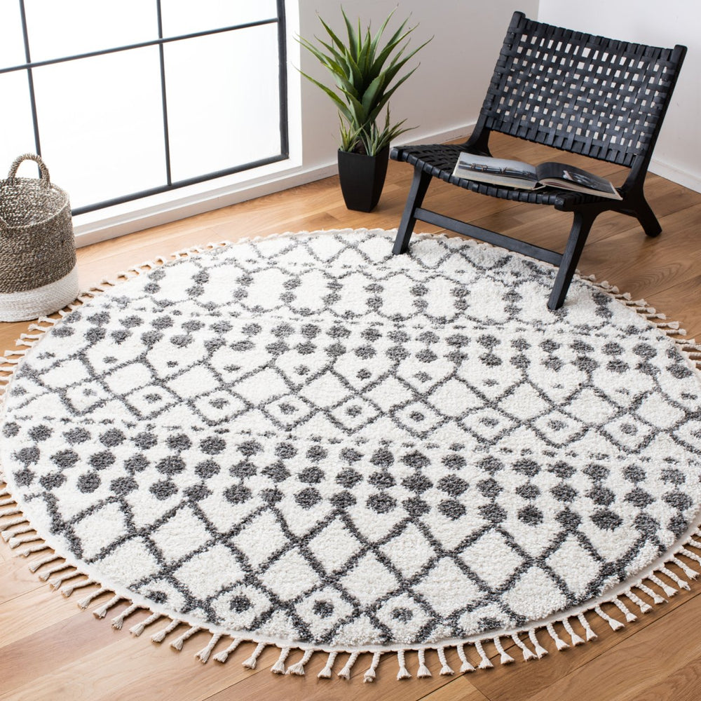 SAFAVIEH Berber Shag BFG538A Ivory / Dark Grey Rug Image 2