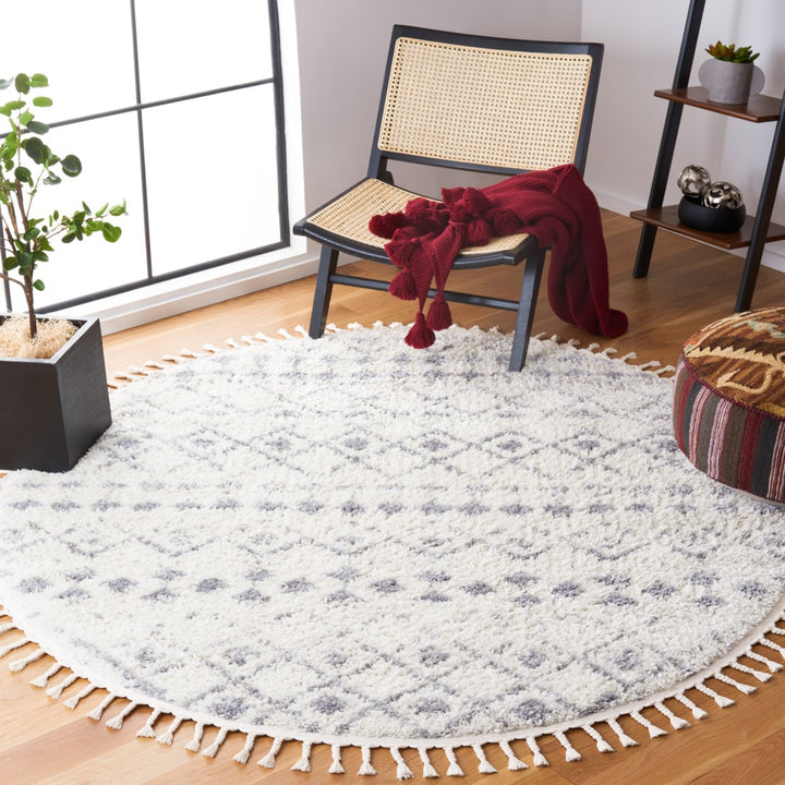 SAFAVIEH Berber Fringe Shag BFG516J Ivory / Grey Rug Image 2