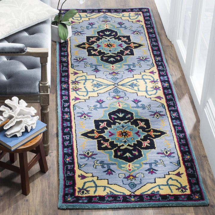 SAFAVIEH Bellagio BLG506B Handmade Light Blue /Multi Rug Image 3