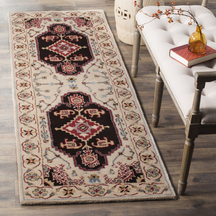 SAFAVIEH Bellagio BLG549A Handmade Beige / Black Rug Image 3