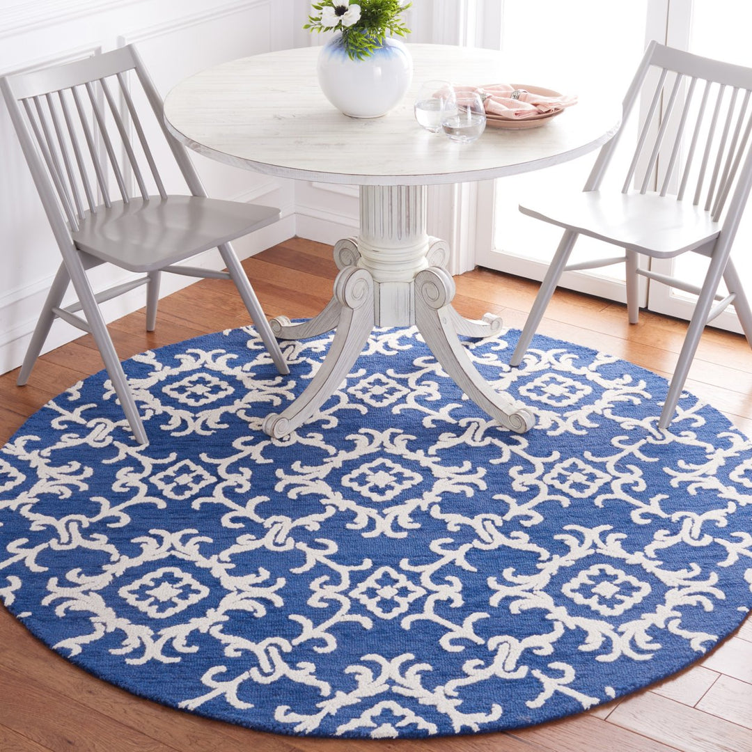 SAFAVIEH Blossom BLM104N Handmade Navy / Ivory Rug Image 2