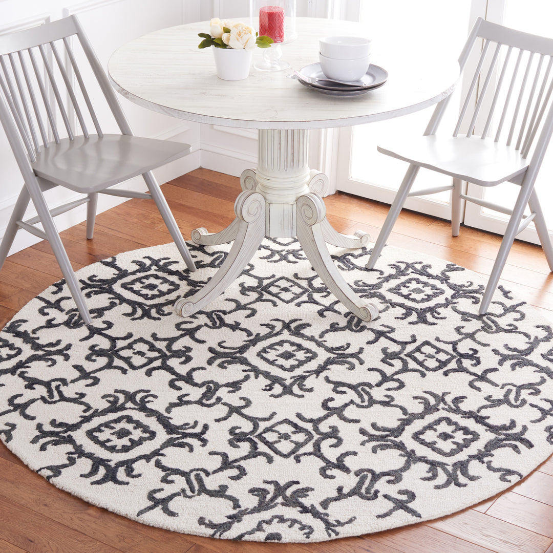 SAFAVIEH Blossom BLM104B Handmade Ivory / Black Rug Image 2