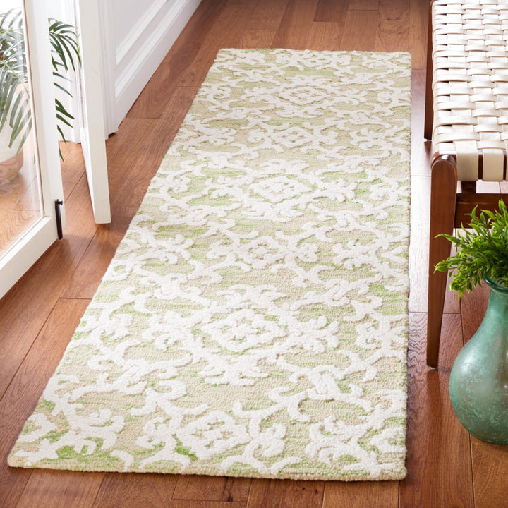 SAFAVIEH Blossom BLM104W Handmade Light Green /Ivory Rug Image 3