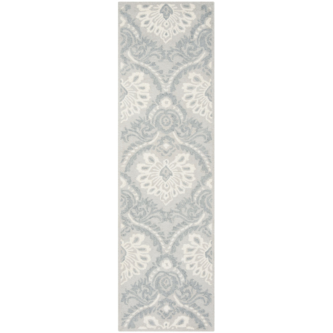 SAFAVIEH Blossom BLM106A Handmade Light Grey / Ivory Rug Image 5