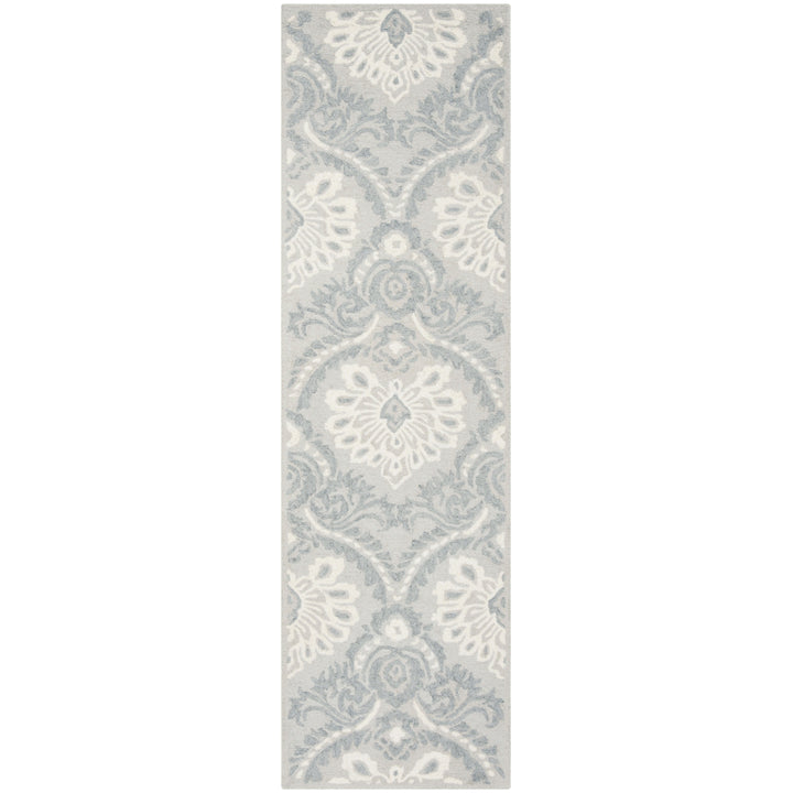 SAFAVIEH Blossom BLM106A Handmade Light Grey / Ivory Rug Image 5