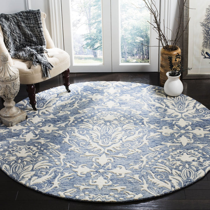 SAFAVIEH Blossom BLM107B Handmade Blue / Ivory Rug Image 2