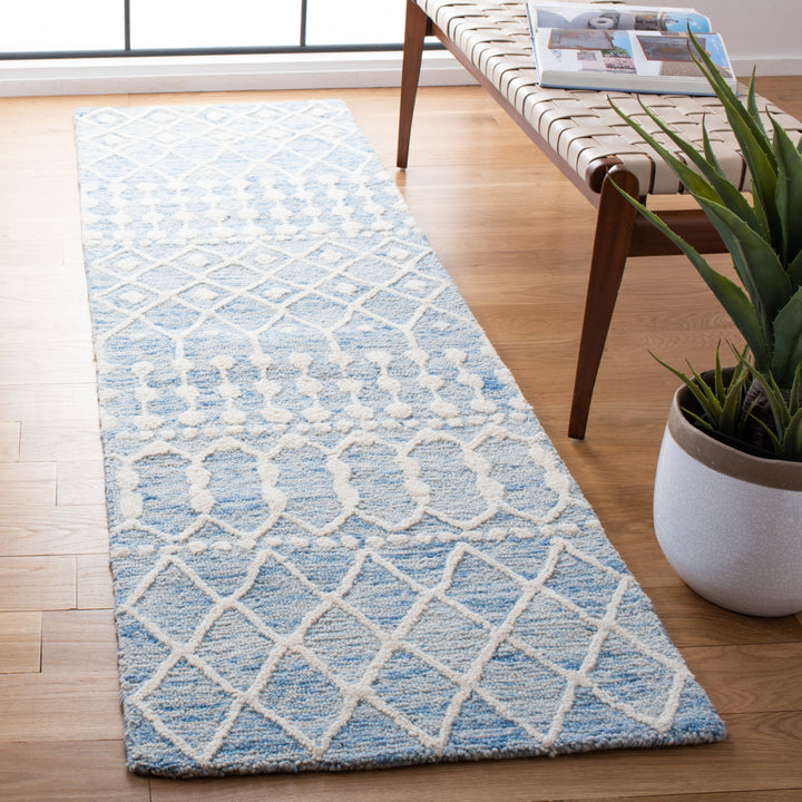 SAFAVIEH Blossom BLM115M Handmade Blue / Ivory Rug Image 11