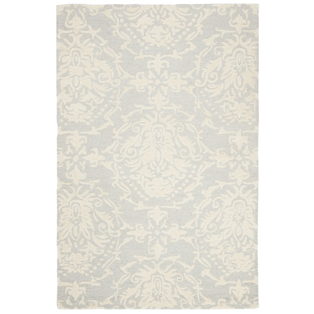 SAFAVIEH Blossom BLM107A Handmade Light Grey / Ivory Rug Image 7