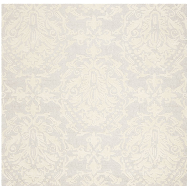 SAFAVIEH Blossom BLM107A Handmade Light Grey / Ivory Rug Image 10