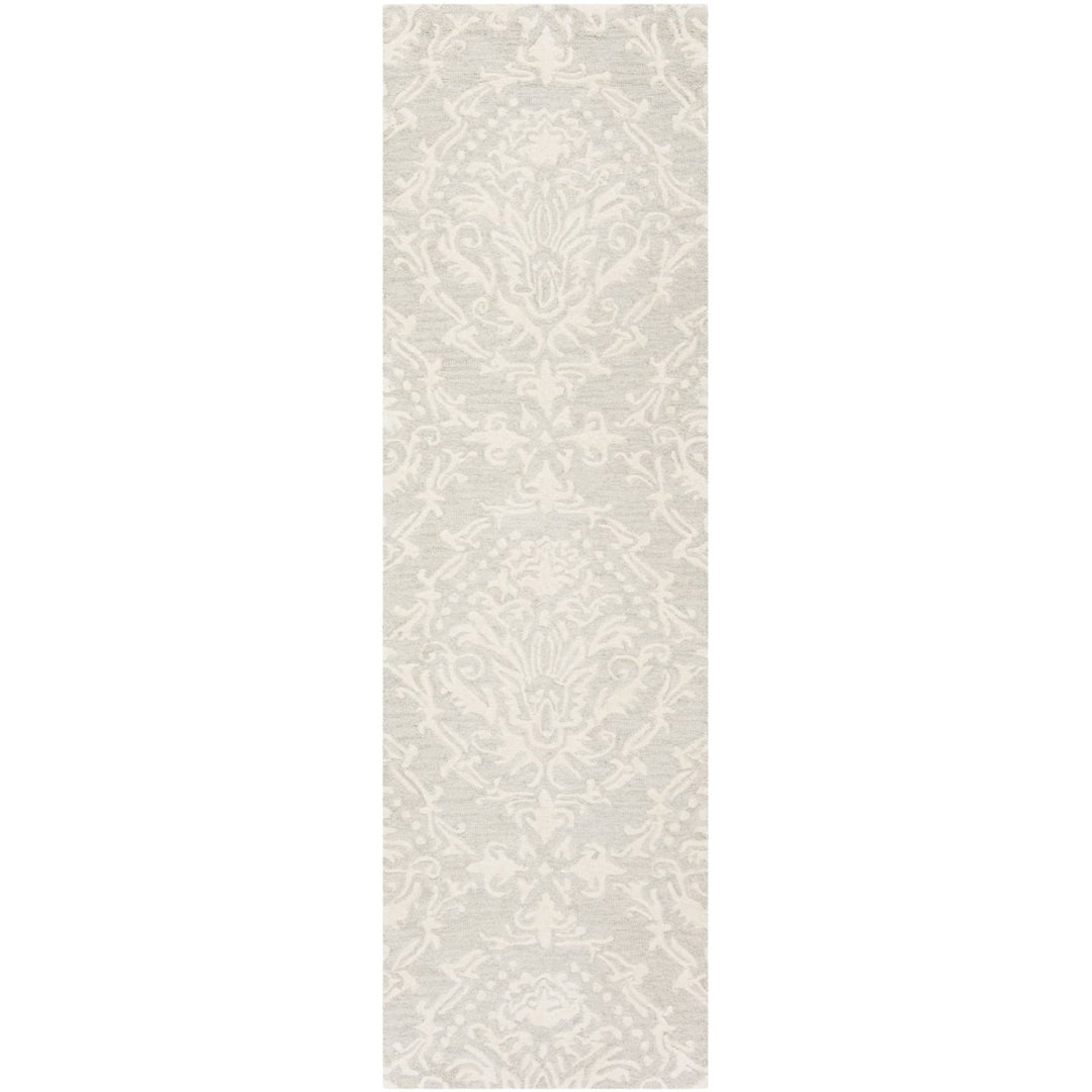 SAFAVIEH Blossom BLM107C Handmade Sage / Ivory Rug Image 4