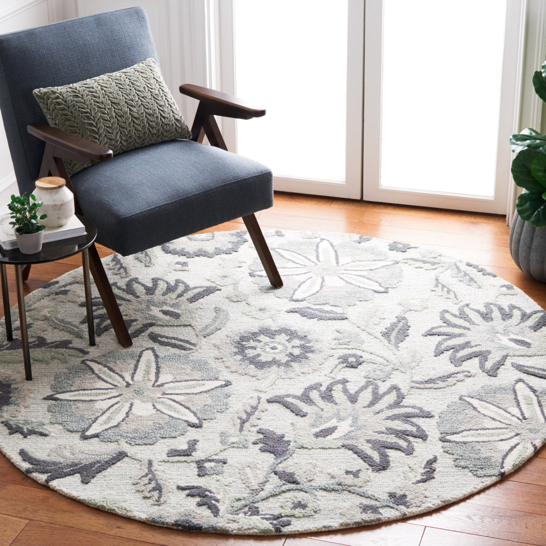 SAFAVIEH Blossom BLM175A Handmade Ivory / Blue Rug Image 2