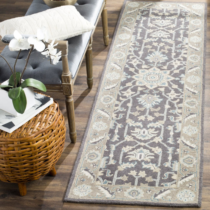 SAFAVIEH Blossom BLM217A Dark Grey / Light Brown Rug Image 2