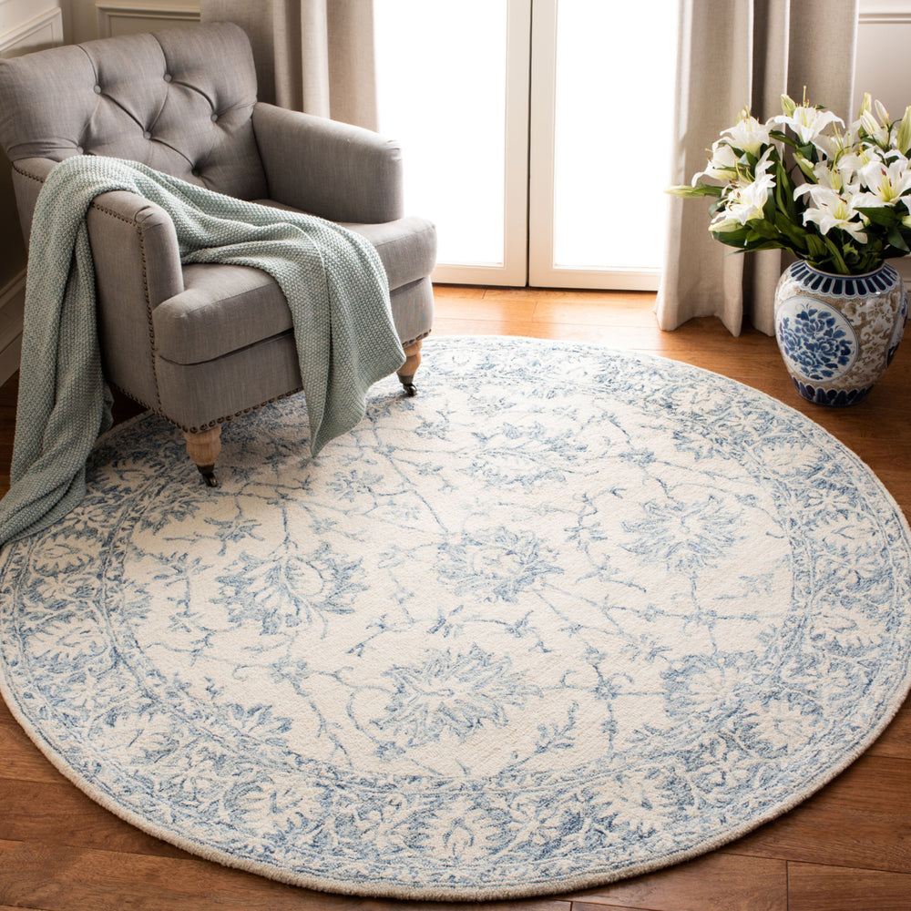 SAFAVIEH Blossom BLM351A Handmade Ivory / Blue Rug Image 2