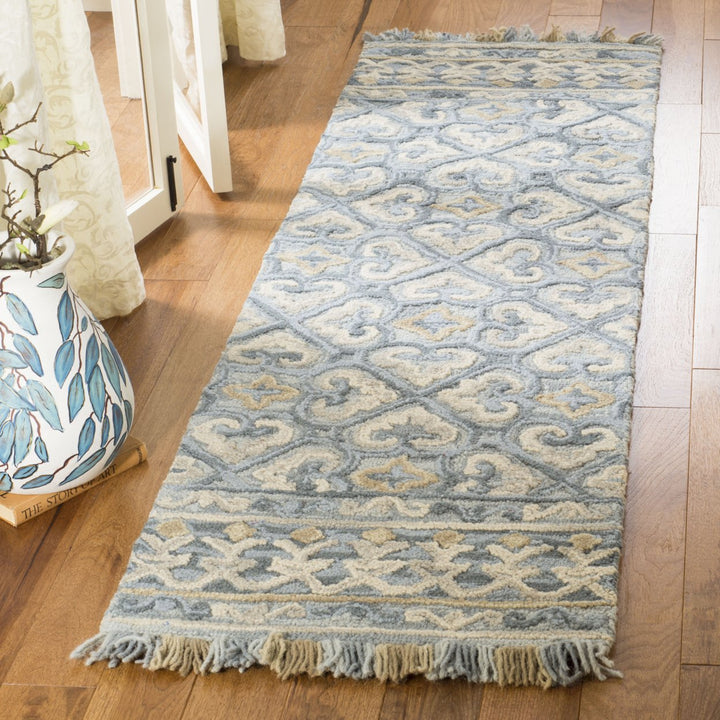 SAFAVIEH Blossom BLM420A Handmade Light Beige / Blue Rug Image 3