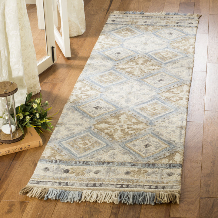 SAFAVIEH Blossom BLM421A Handmade Beige / Light Blue Rug Image 3