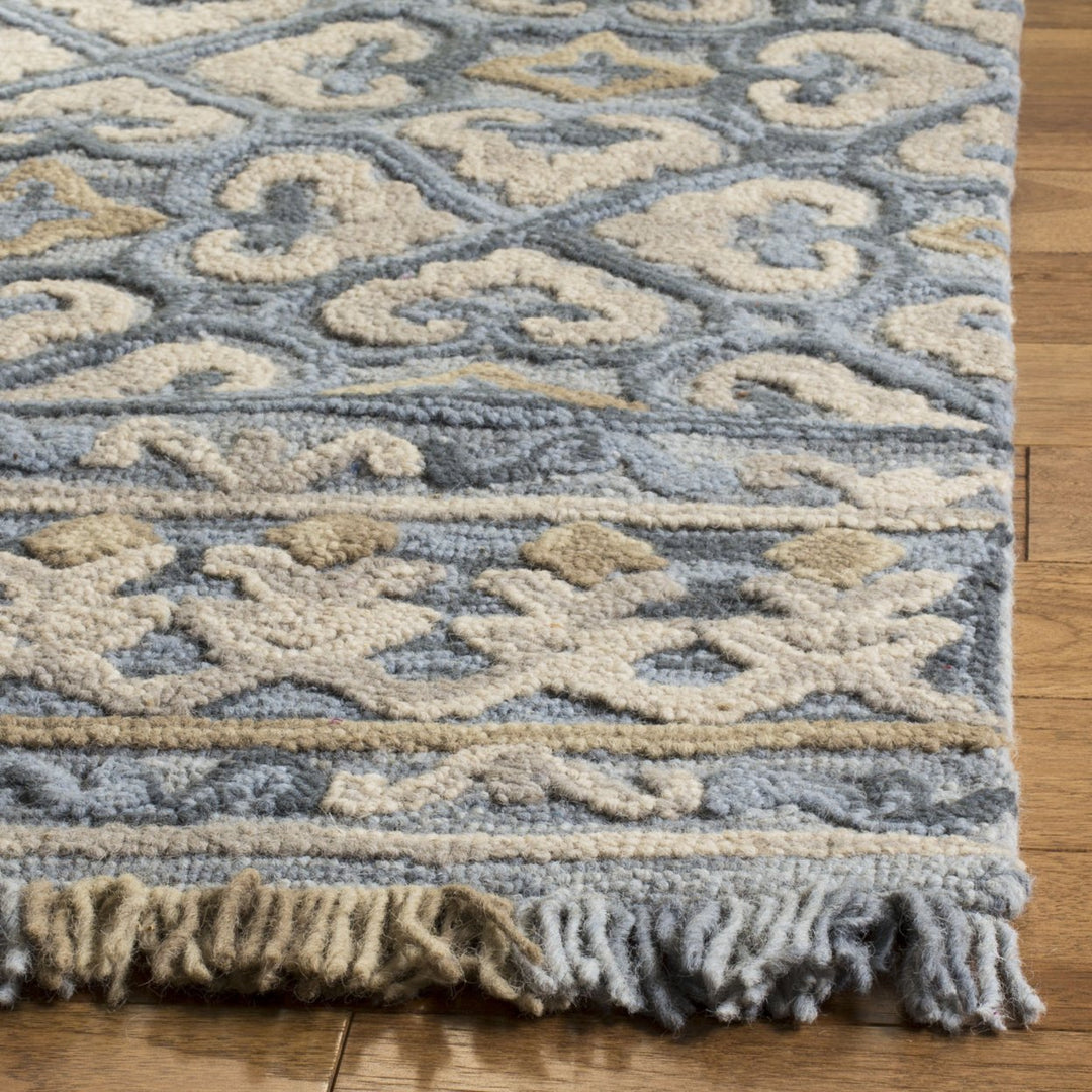 SAFAVIEH Blossom BLM420A Handmade Light Beige / Blue Rug Image 7