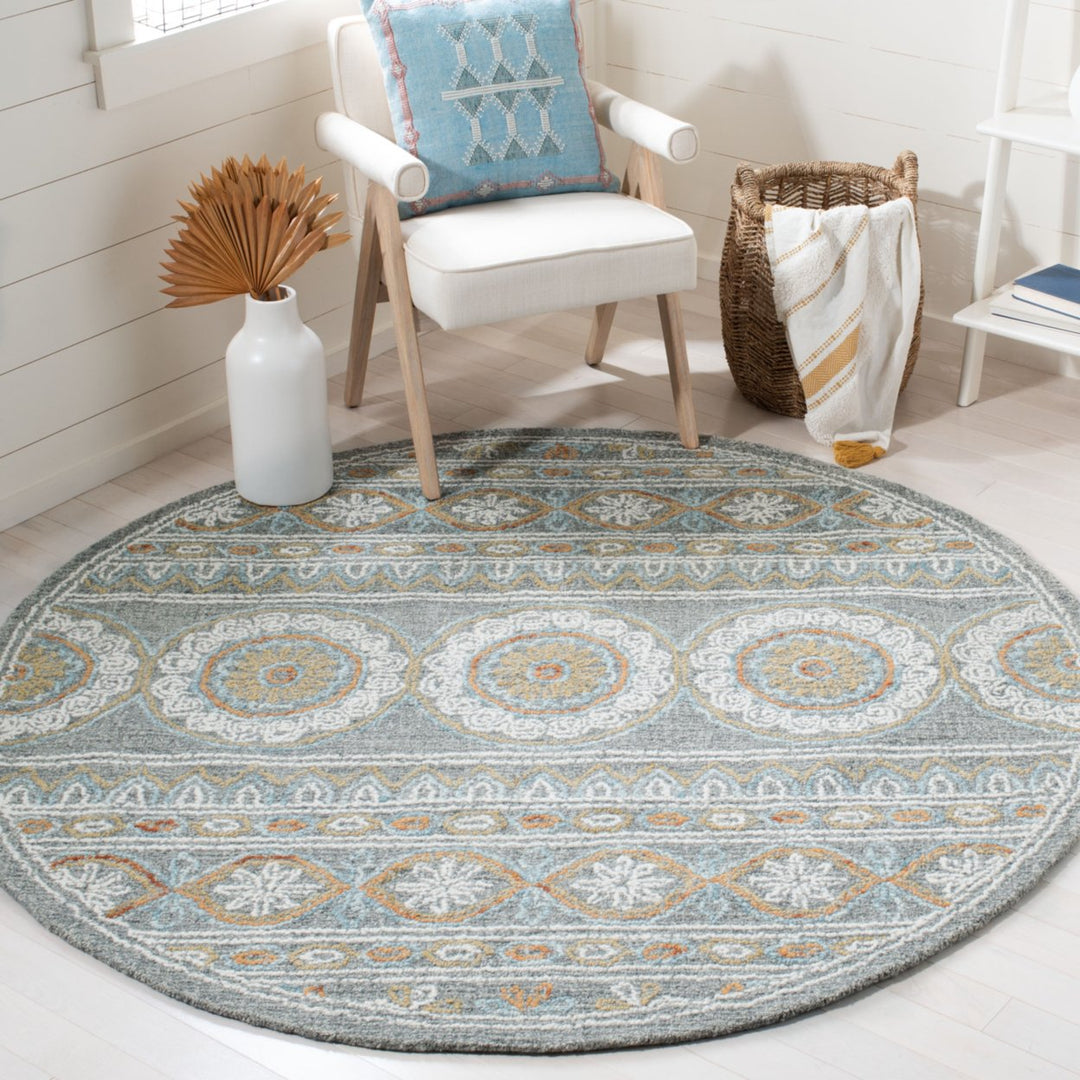 SAFAVIEH Blossom BLM609F Handmade Grey / Ivory Rug Image 2