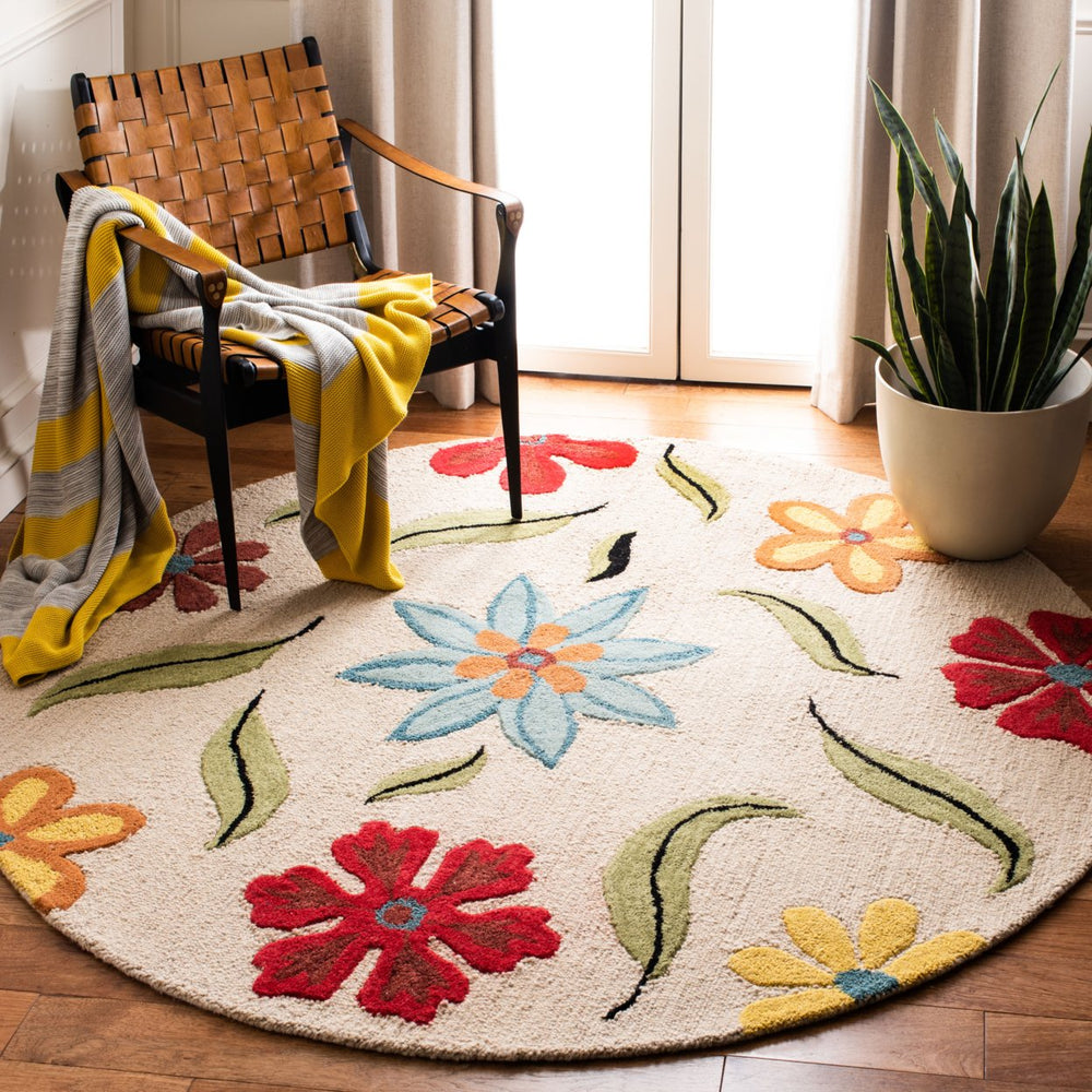 SAFAVIEH Blossom BLM678A Hand-hooked Beige / Multi Rug Image 2