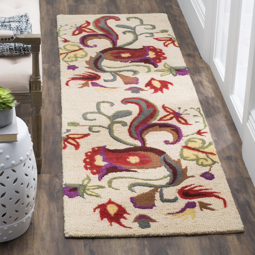 SAFAVIEH Blossom BLM680A Hand-hooked Beige / Multi Rug Image 3