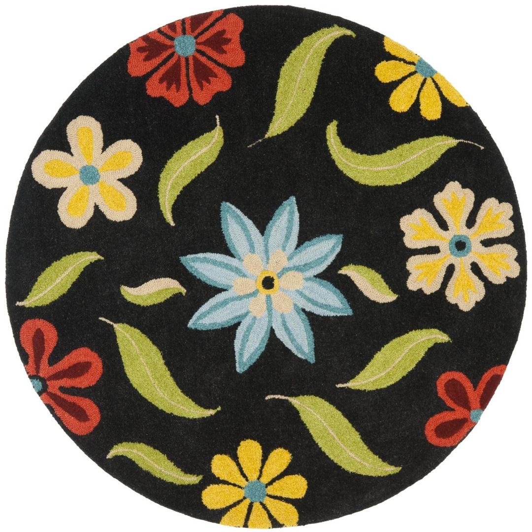 SAFAVIEH Blossom BLM678B Hand-hooked Black / Multi Rug Image 4