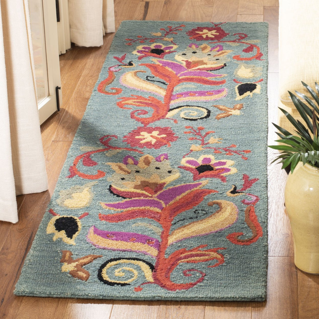 SAFAVIEH Blossom BLM679A Hand-hooked Blue / Multi Rug Image 3