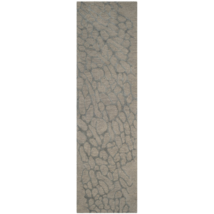 SAFAVIEH Blossom BLM695B Hand-hooked Grey / Grey Rug Image 5