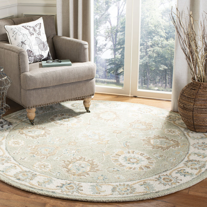 SAFAVIEH Blossom BLM702W Handmade Sage / Ivory Rug Image 2