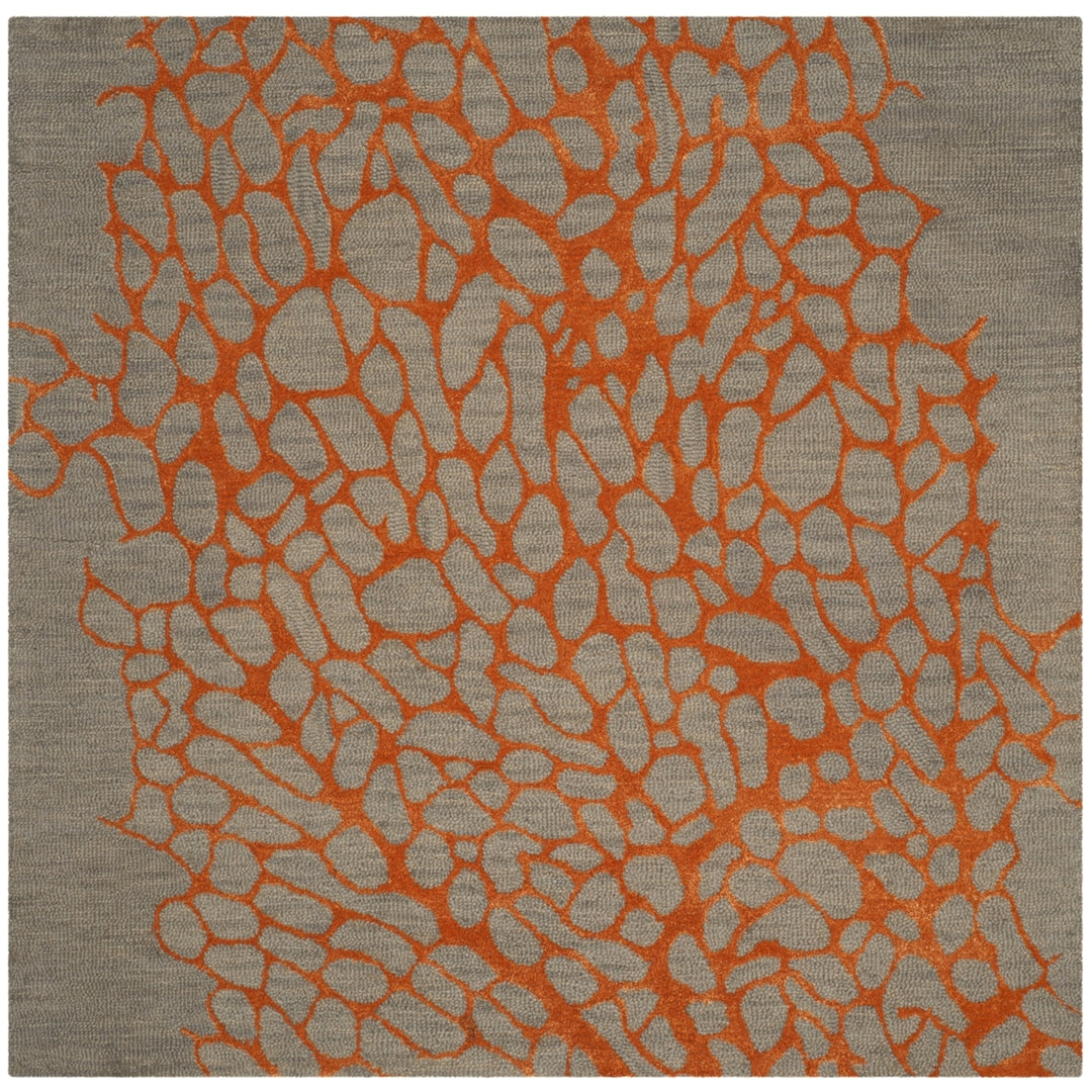 SAFAVIEH Blossom BLM695C Hand-hooked Grey / Orange Rug Image 1