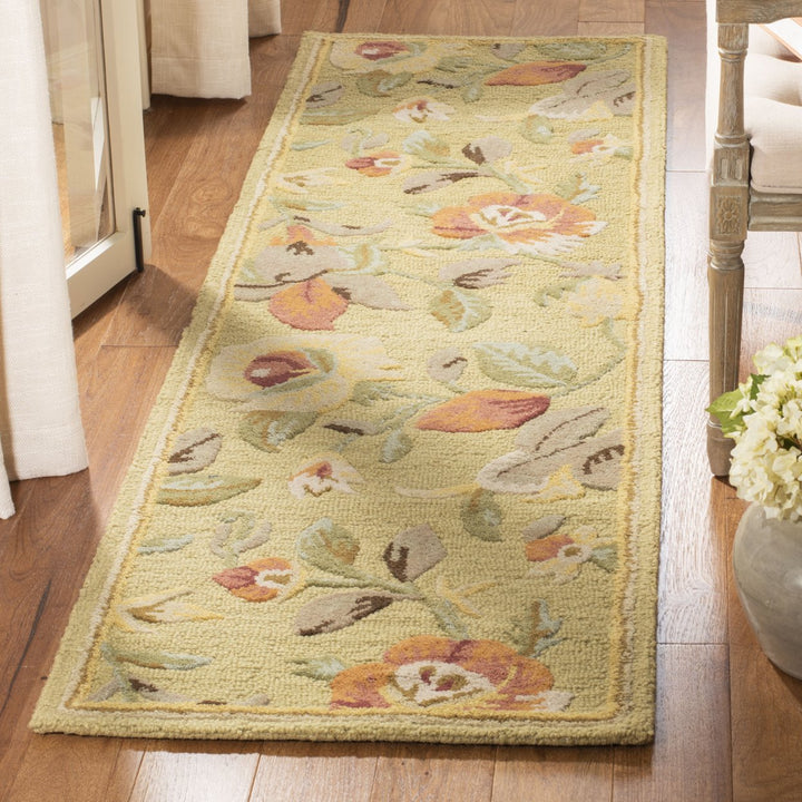 SAFAVIEH Blossom BLM785A Hand-hooked Green / Multi Rug Image 3