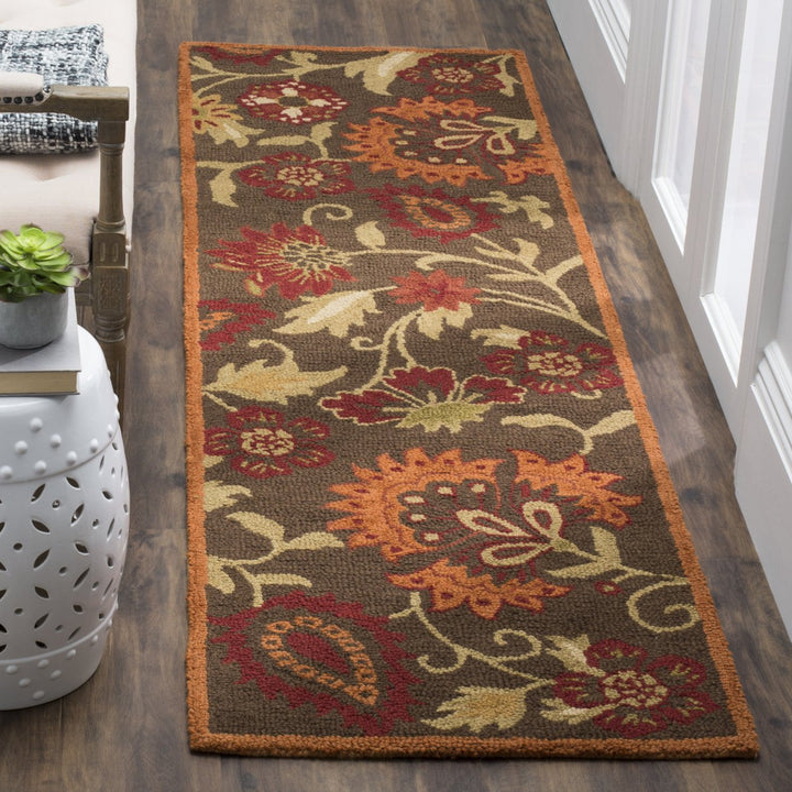 SAFAVIEH Blossom BLM861A Hand-hooked Brown / Multi Rug Image 3