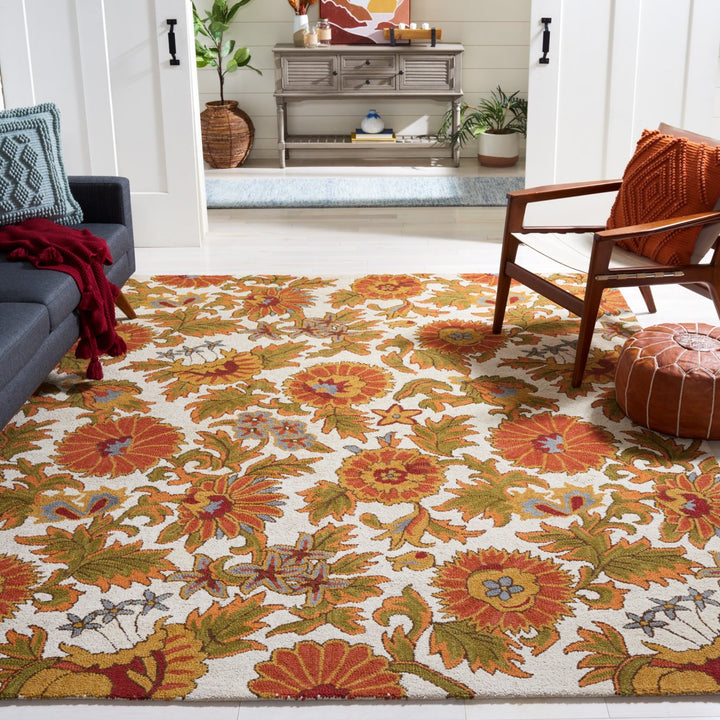 SAFAVIEH Blossom BLM912C Hand-hooked Beige / Multi Rug Image 3