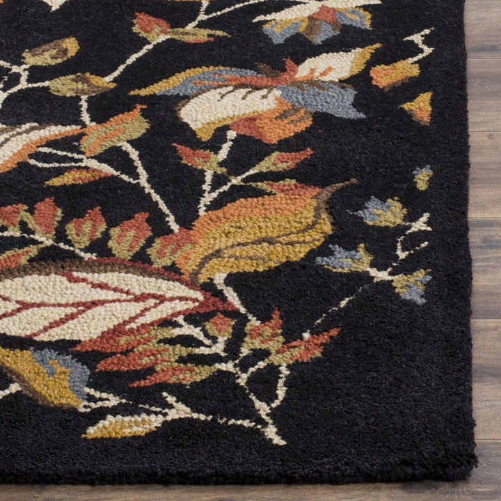 SAFAVIEH Blossom BLM913B Hand-hooked Black / Multi Rug Image 7