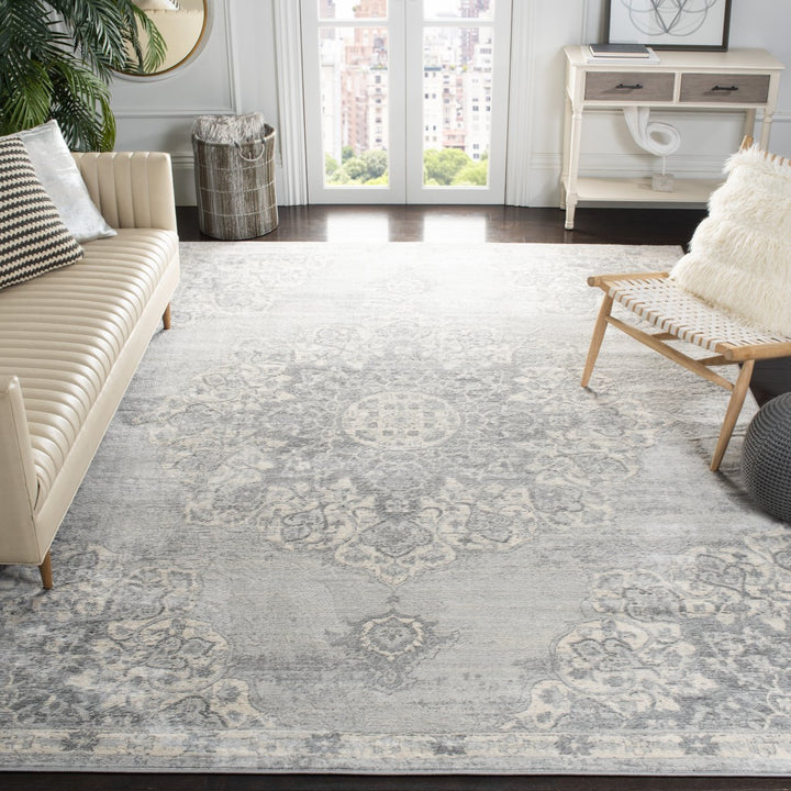 SAFAVIEH Brentwood Collection BNT802F Grey / Ivory Rug Image 1