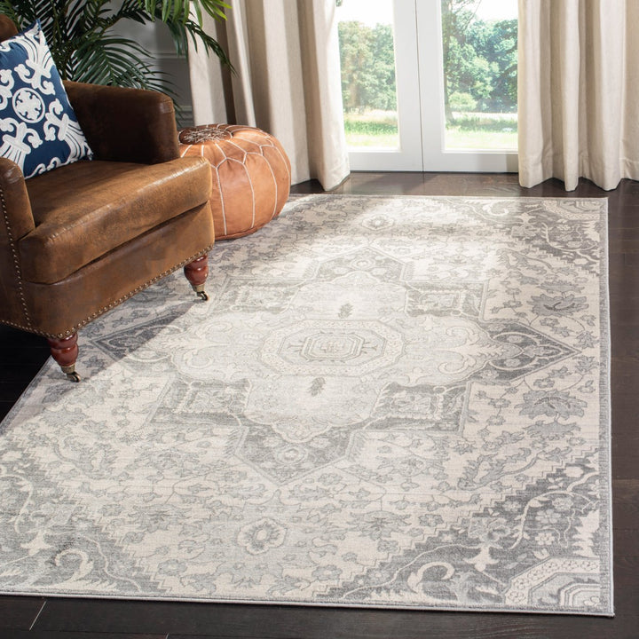 SAFAVIEH Brentwood Collection BNT816B Grey / Cream Rug Image 1