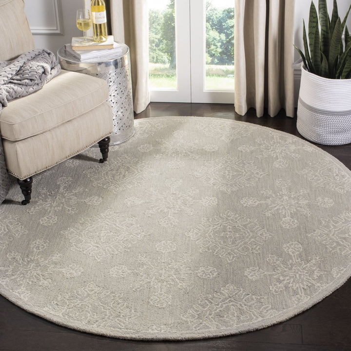 SAFAVIEH Blossom BLM950A Handmade Light Beige Rug Image 2