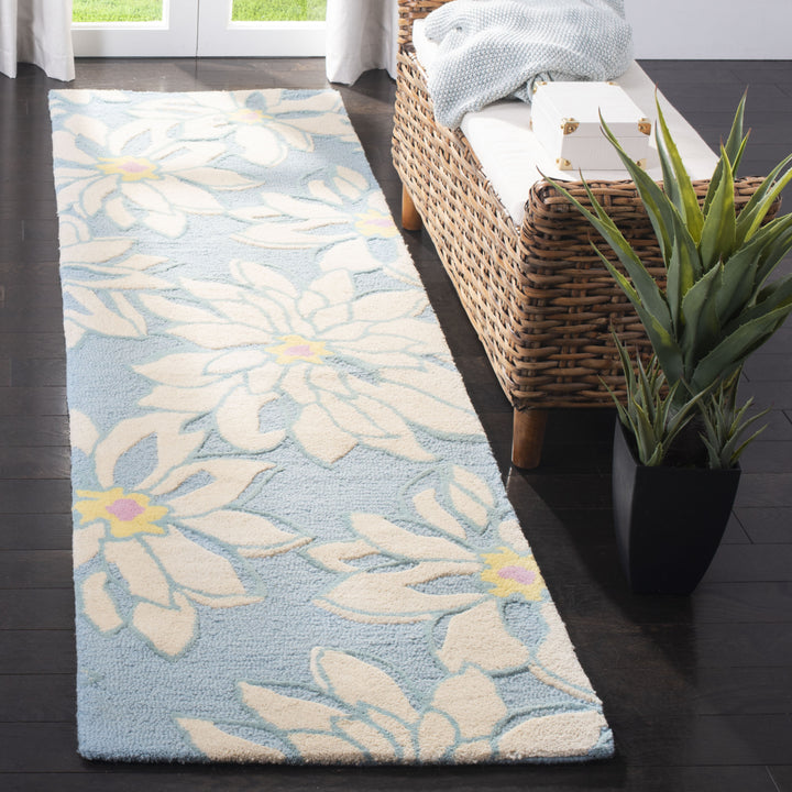 SAFAVIEH Blossom BLM924A Light Blue / Ivory Rug Image 3