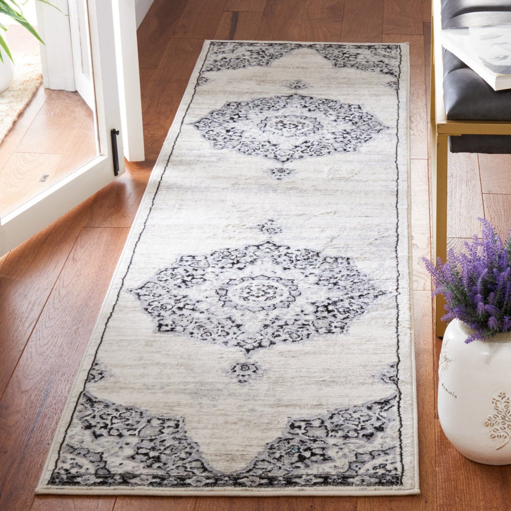 SAFAVIEH Brentwood Collection BNT802C Ivory / Black Rug Image 2