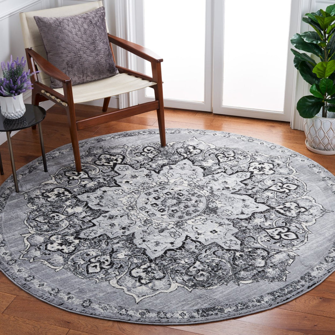 SAFAVIEH Brentwood Collection BNT802G Silver / Black Rug Image 2