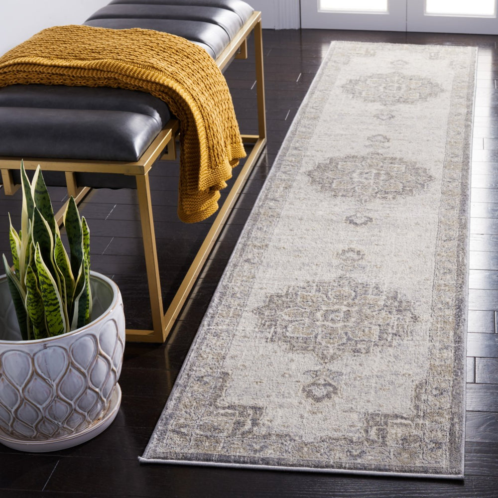 SAFAVIEH Brentwood BNT826F Grey / Light Grey Rug Image 2